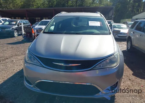 2018 Chrysler Pacifica Touring L from USA, damaged, VIN 2C4RC1BG3JR115584